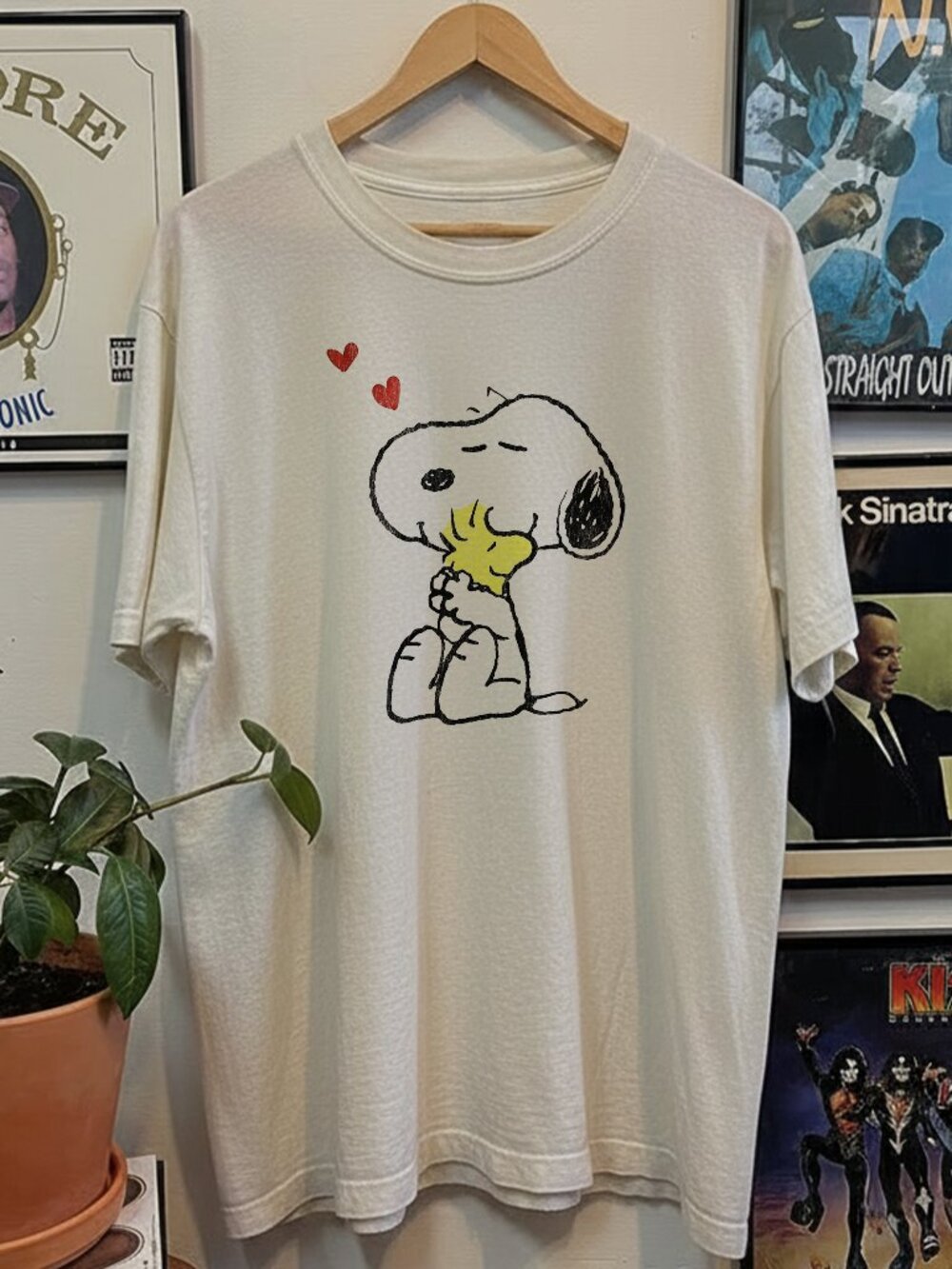 Rare Snoopy Woodstock Valentine Washed White Tee